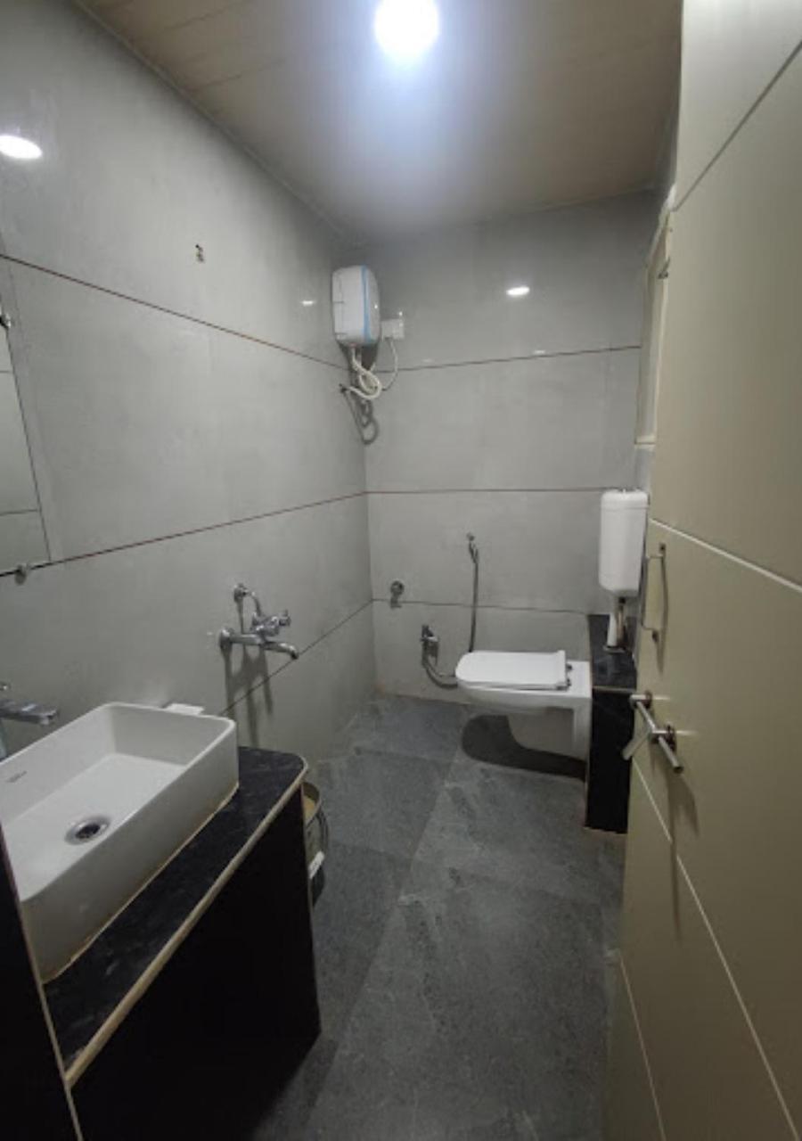 Sea King Beach Resort Ганпатипуле Екстериор снимка