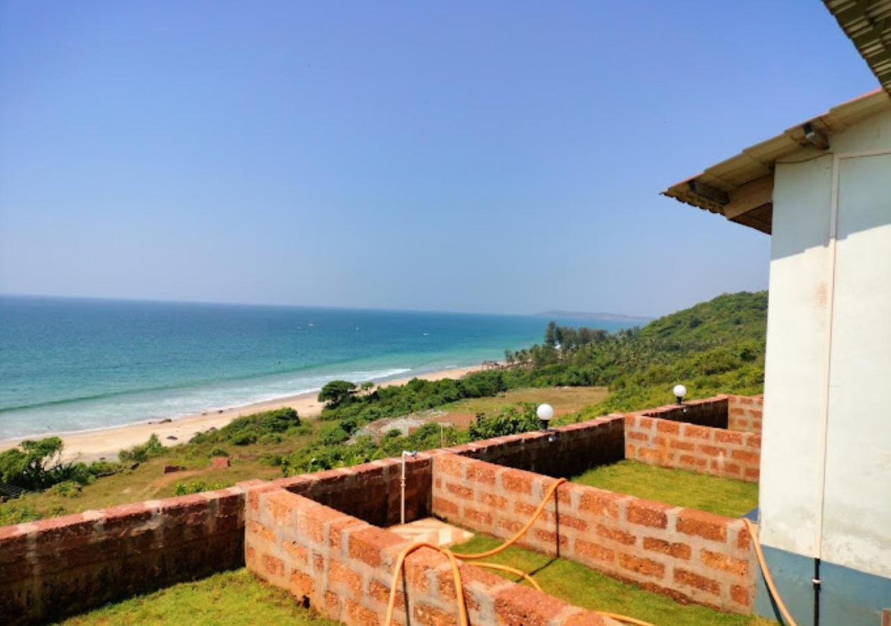 Sea King Beach Resort Ганпатипуле Екстериор снимка